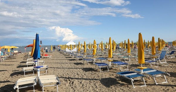 negozio in vendita a Lignano Sabbiadoro