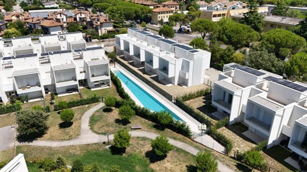 casa indipendente in vendita a Lignano Sabbiadoro