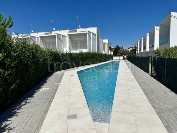 casa indipendente in vendita a Lignano Sabbiadoro