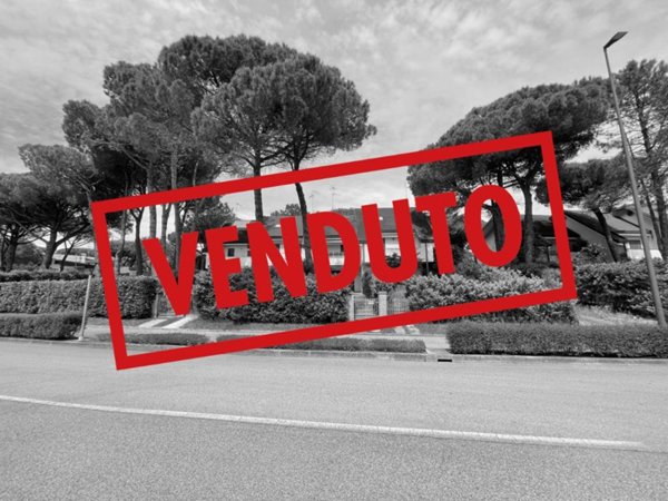 casa indipendente in vendita a Lignano Sabbiadoro
