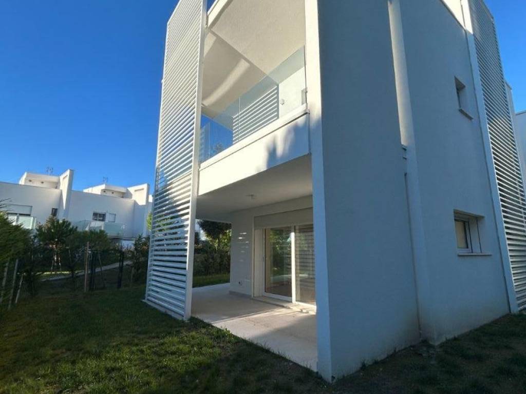 casa indipendente in vendita a Lignano Sabbiadoro in zona Pineta