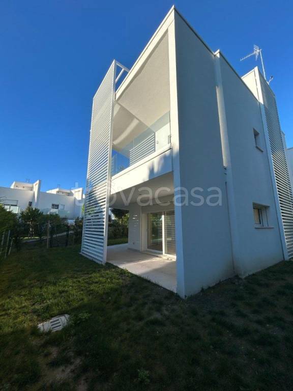 casa indipendente in vendita a Lignano Sabbiadoro in zona Pineta