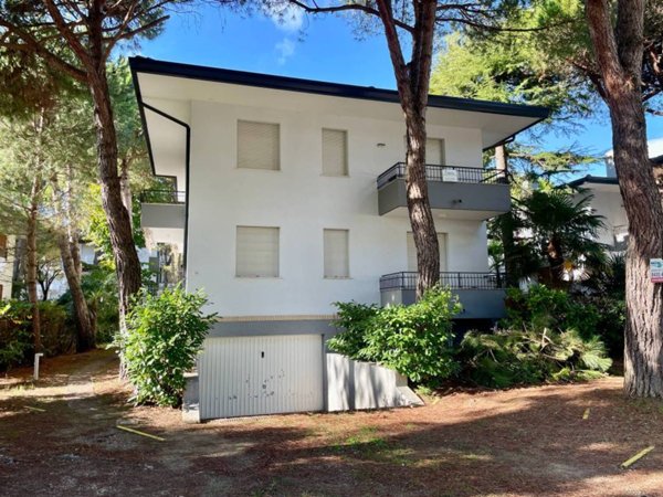 appartamento in vendita a Lignano Sabbiadoro in zona Pineta