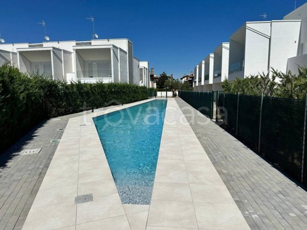 casa indipendente in vendita a Lignano Sabbiadoro