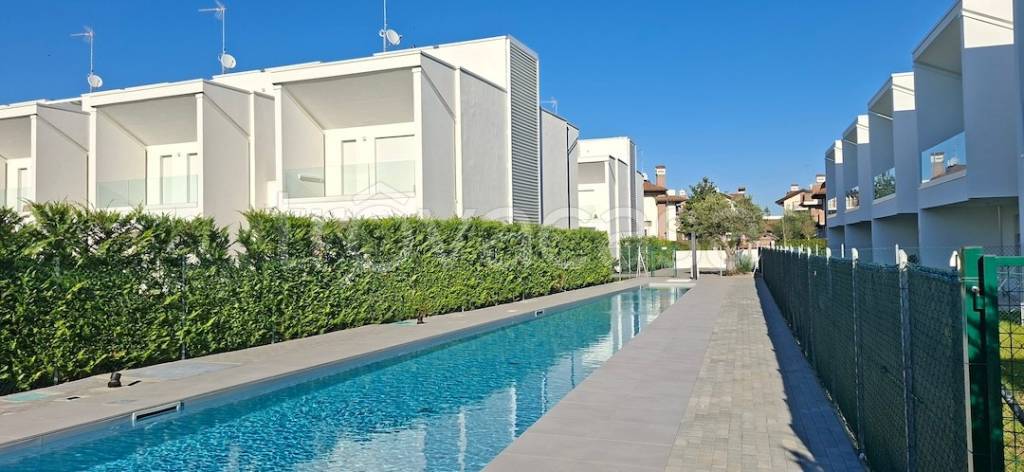 casa indipendente in vendita a Lignano Sabbiadoro