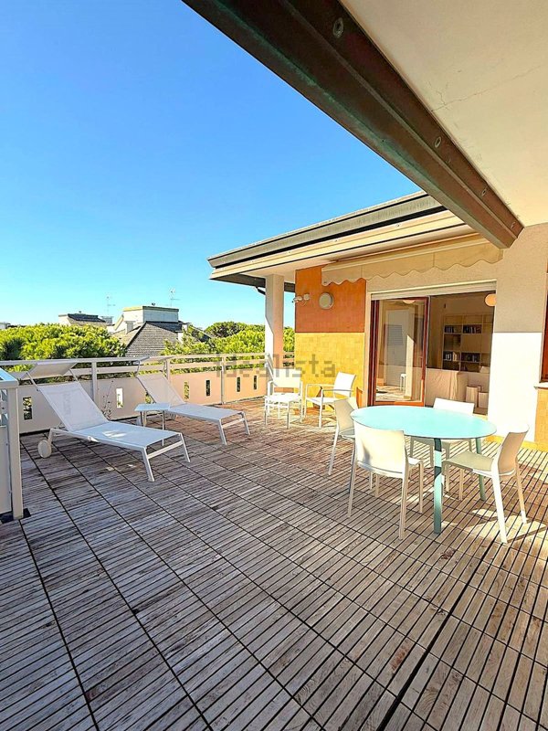 appartamento in vendita a Lignano Sabbiadoro in zona Pineta