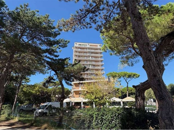 appartamento in vendita a Lignano Sabbiadoro in zona Pineta