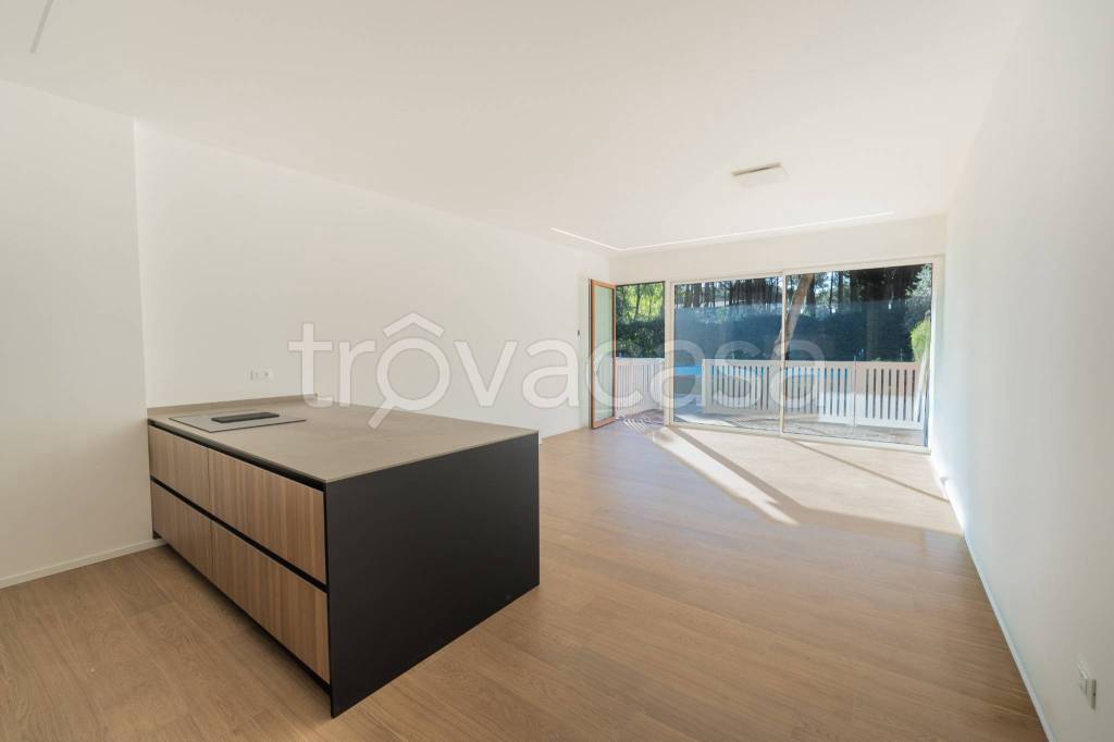 appartamento in vendita a Lignano Sabbiadoro in zona Pineta