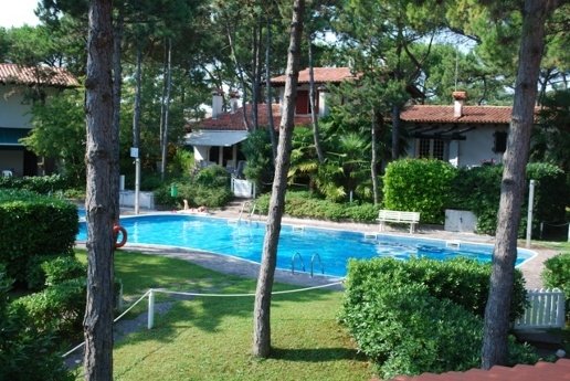 casa indipendente in vendita a Lignano Sabbiadoro in zona Pineta