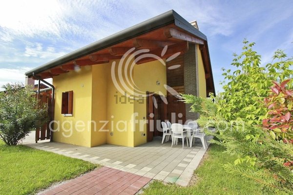 casa indipendente in vendita a Lignano Sabbiadoro in zona Riviera