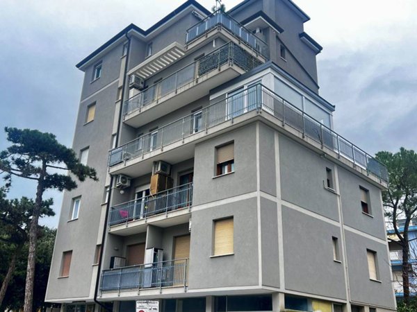 appartamento in vendita a Lignano Sabbiadoro in zona Pineta