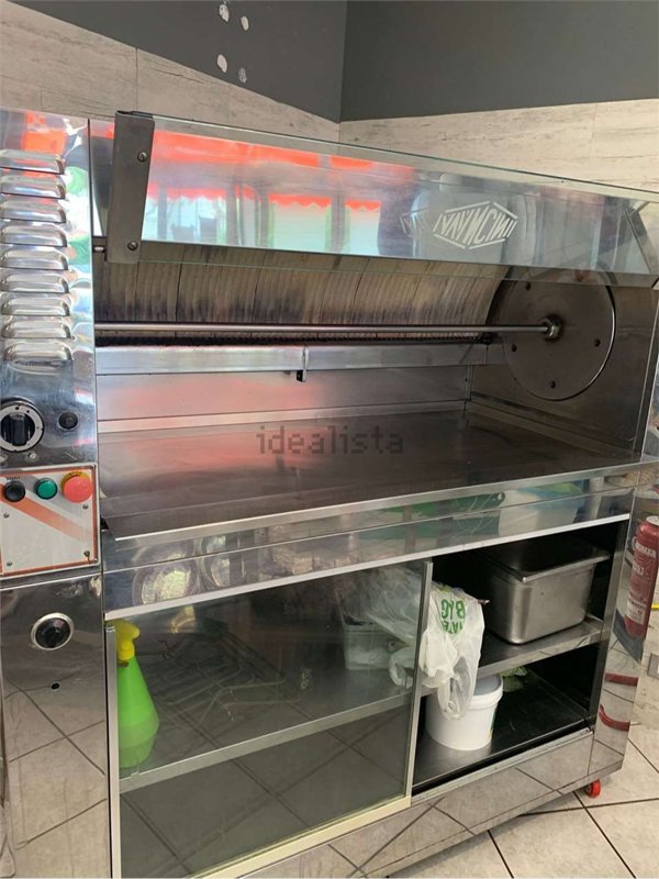 locale di sgombero in vendita a Lignano Sabbiadoro