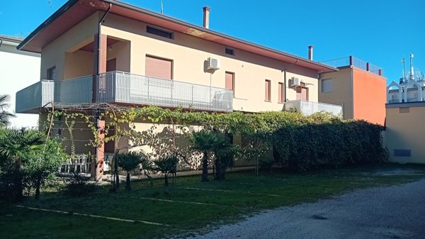casa indipendente in vendita a Lignano Sabbiadoro