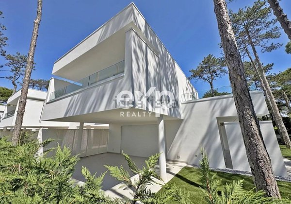 casa indipendente in vendita a Lignano Sabbiadoro in zona Pineta