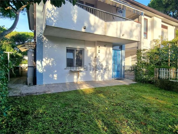 appartamento in vendita a Lignano Sabbiadoro in zona Pineta