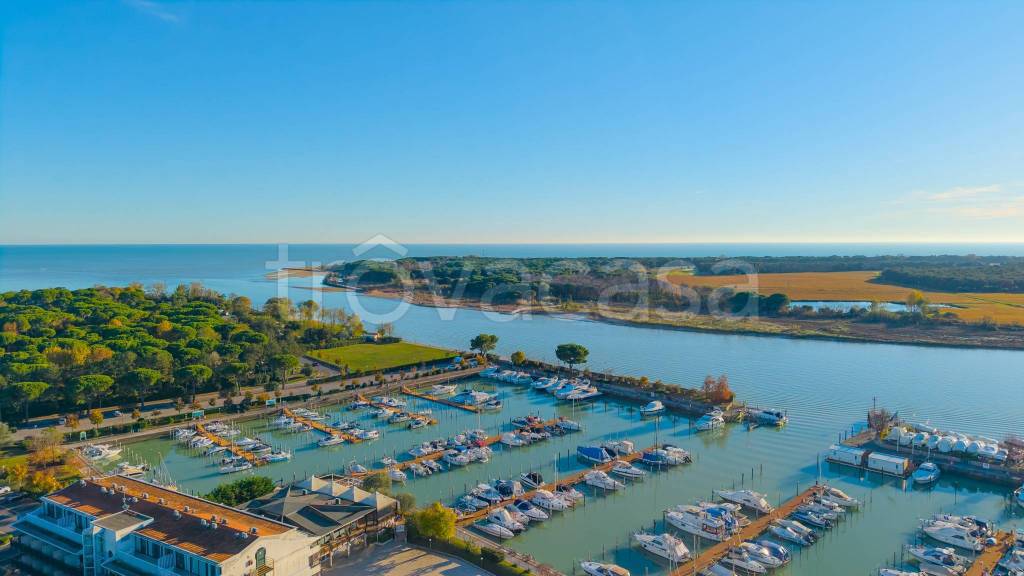 appartamento in vendita a Lignano Sabbiadoro in zona Riviera