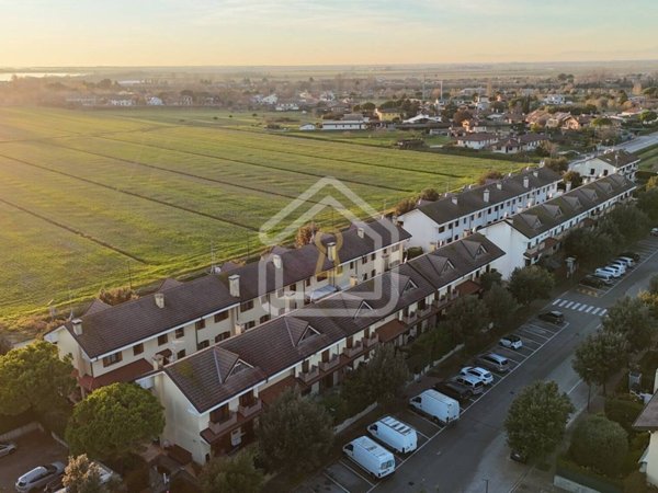 casa indipendente in vendita a Lignano Sabbiadoro