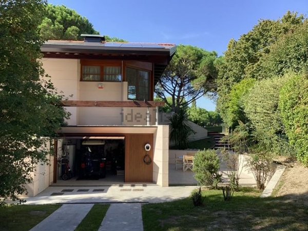 casa indipendente in vendita a Lignano Sabbiadoro