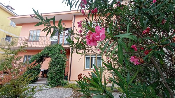 appartamento in vendita a Lignano Sabbiadoro in zona Pineta