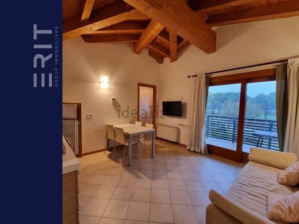 appartamento in vendita a Lignano Sabbiadoro in zona Pineta