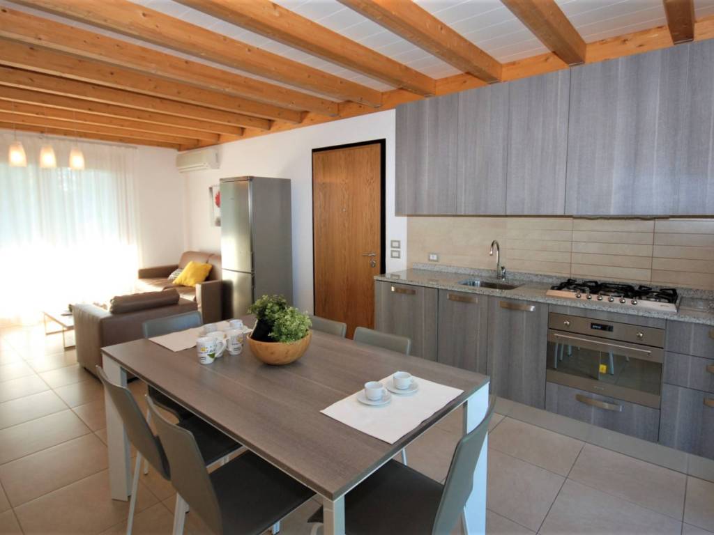 casa indipendente in vendita a Lignano Sabbiadoro