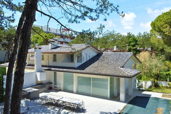 casa indipendente in vendita a Lignano Sabbiadoro