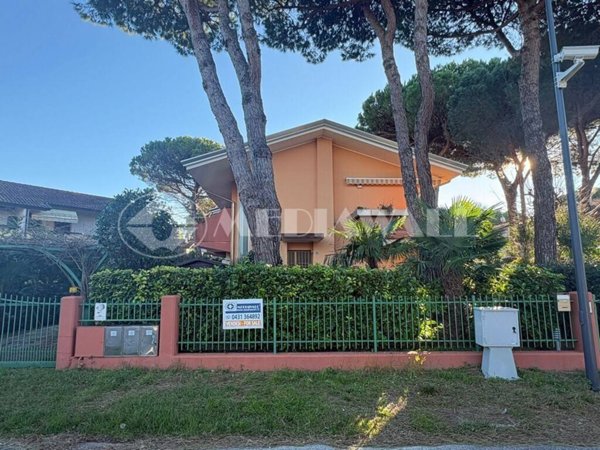 appartamento in vendita a Lignano Sabbiadoro in zona Riviera