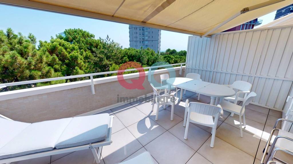 appartamento in vendita a Lignano Sabbiadoro in zona Pineta
