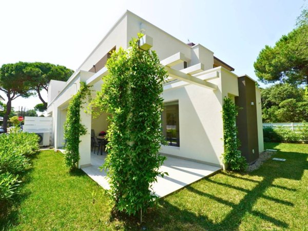 casa indipendente in vendita a Lignano Sabbiadoro