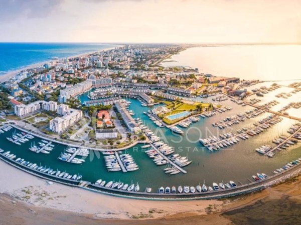 ufficio in vendita a Lignano Sabbiadoro