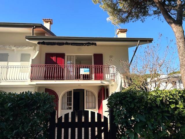 appartamento in vendita a Lignano Sabbiadoro in zona Riviera