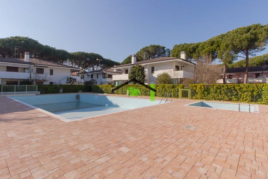 appartamento in vendita a Lignano Sabbiadoro in zona Pineta