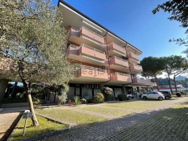 appartamento in vendita a Lignano Sabbiadoro in zona Pineta