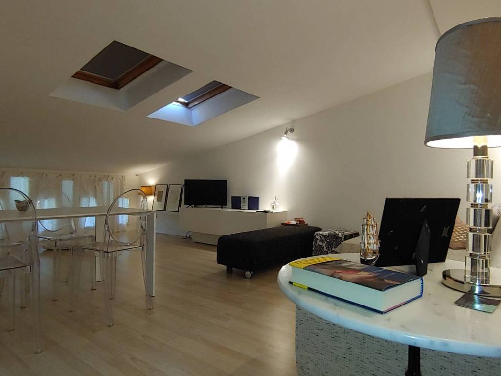 intera palazzina in vendita a Lignano Sabbiadoro in zona Pineta