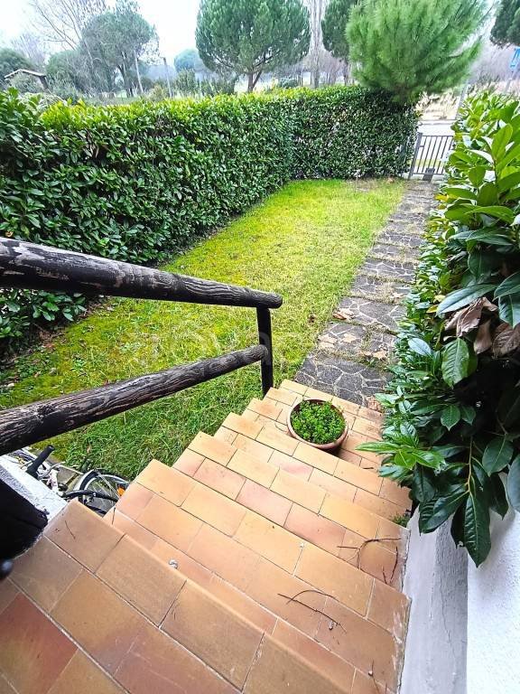 casa indipendente in vendita a Lignano Sabbiadoro in zona Pineta