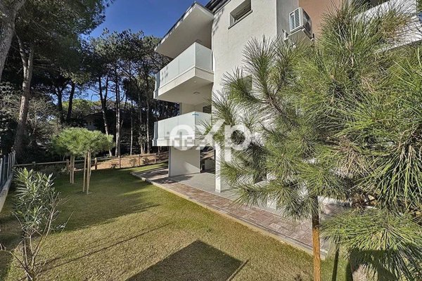 appartamento in vendita a Lignano Sabbiadoro in zona Pineta