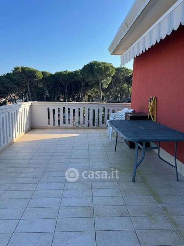 appartamento in vendita a Lignano Sabbiadoro in zona Riviera