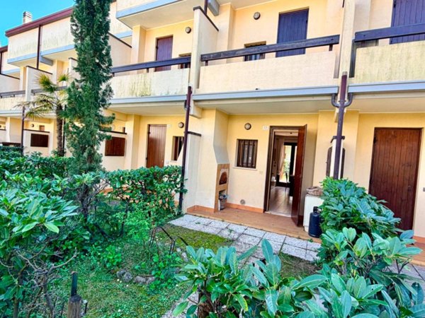 casa indipendente in vendita a Lignano Sabbiadoro in zona Pineta