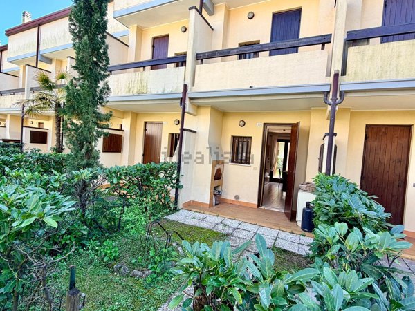 casa indipendente in vendita a Lignano Sabbiadoro in zona Pineta