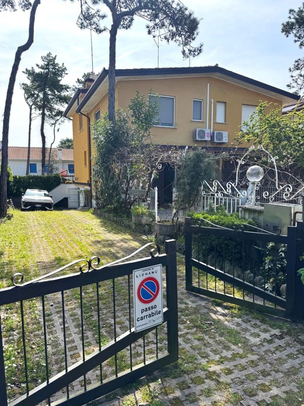 casa indipendente in vendita a Lignano Sabbiadoro
