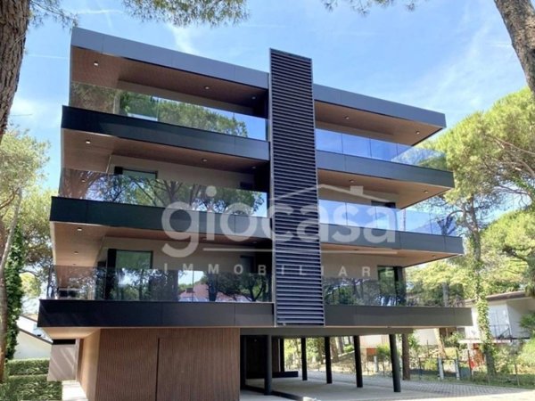 appartamento in vendita a Lignano Sabbiadoro in zona Pineta
