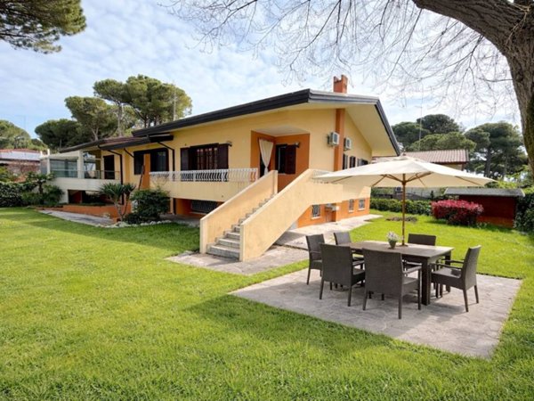 casa indipendente in vendita a Lignano Sabbiadoro