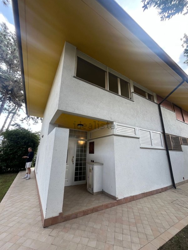 casa indipendente in vendita a Lignano Sabbiadoro in zona Pineta