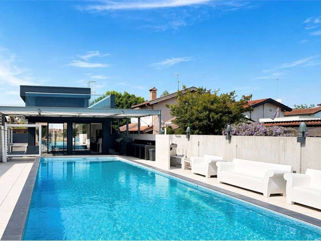 casa indipendente in vendita a Lignano Sabbiadoro