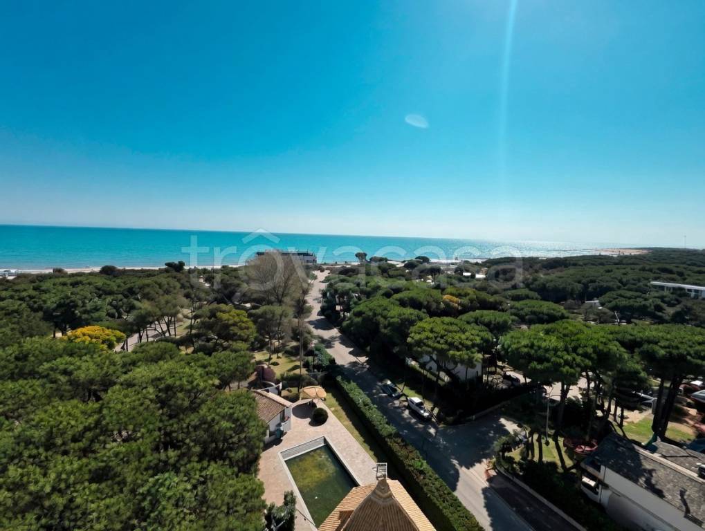 appartamento in vendita a Lignano Sabbiadoro in zona Pineta
