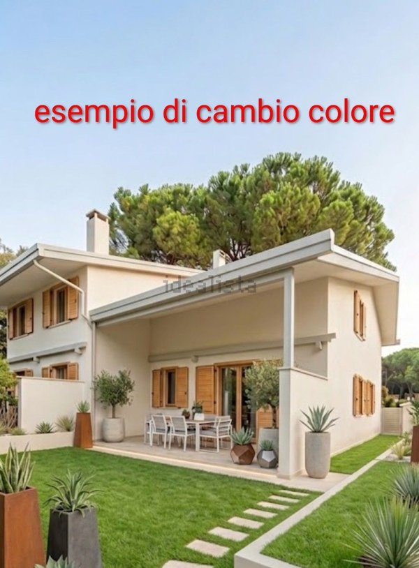 casa indipendente in vendita a Lignano Sabbiadoro in zona Riviera