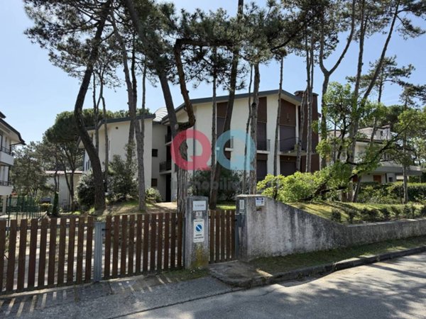 appartamento in vendita a Lignano Sabbiadoro in zona Pineta