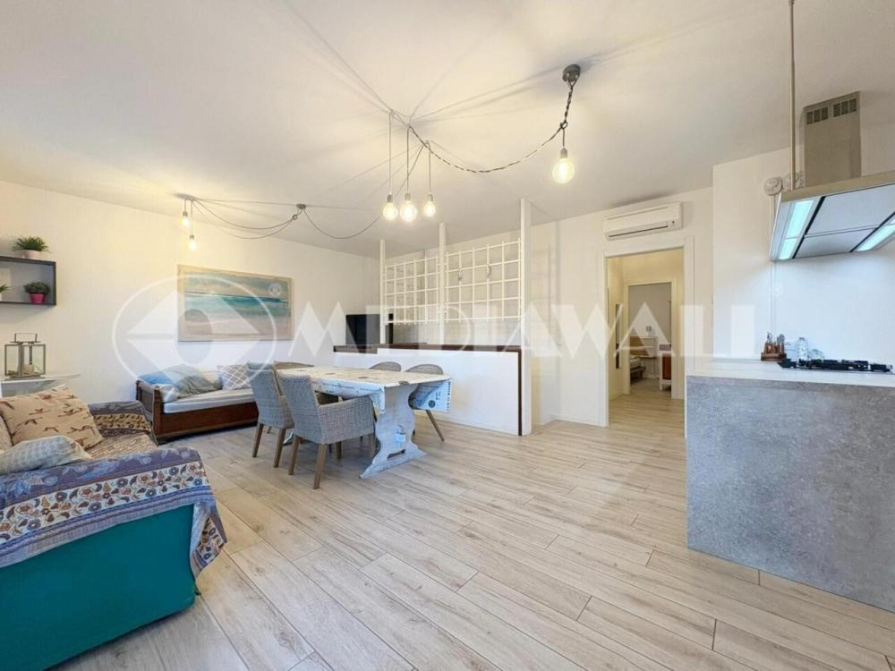 casa indipendente in vendita a Lignano Sabbiadoro in zona Riviera