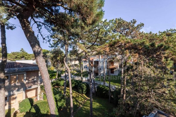 casa indipendente in vendita a Lignano Sabbiadoro in zona Pineta