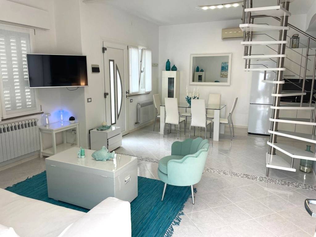 casa indipendente in vendita a Lignano Sabbiadoro